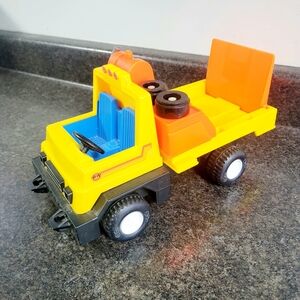 Vintage 1978 #320 Fisher Price Husky Hauler